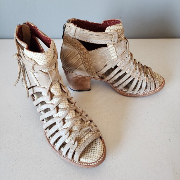 Freebird Bootie "EUC" - Picture 7 of 16